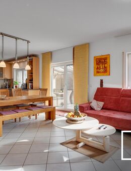 Traumhafte Lage! Hochwertiges Einfamilienhaus mit Panoramablick ins Grüne und Pool - Ebermannsdorf