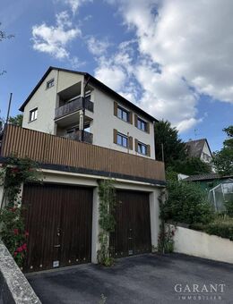 Zweifamilienhaus mit Einliegerwohnung in bevorzugter Hanglage von Pfullingen - Pfullingen