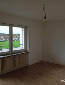 Geräumige 3-Zi-Whg in ruhiger Lage - Neustadt (Coburg)