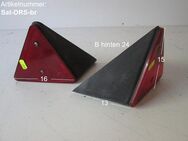 HELLA SATURNUS Dreiecksrückstrahler braun ca 16 x 15 cm Wohnwagen gebraucht (2er Set) Sonderpreis - Schotten Zentrum