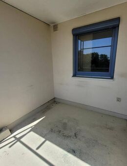 Großzügig mit Süd-Balkon und Aufzug, Näche Uniklinik - Stadtbergen