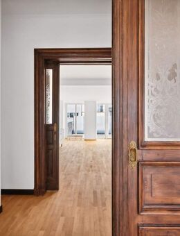 Sonnige Dachgeschosswohnung mit Terrasse fußläufig zum Kurfürstendamm - Berlin