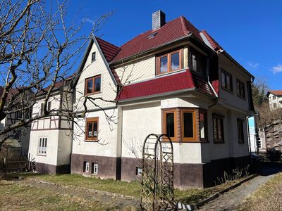 170 qm Wohnfläche - teilweise saniertes, voll unterkellertes, Ein- oder auch Zweifamilienhaus mit tollem Grundstück in ruhiger Ortsrandlage