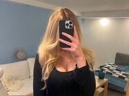 Süße Blondine sucht Sklaven oder Sugardaddy - Montabaur