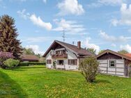 Gepflegtes Einfamilienhaus auf großem, sonnigen Grundstück in idyllischer Lage von Jettenhausen - Oberhaching