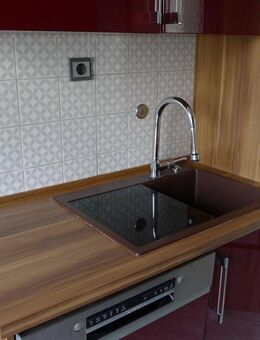 Frankfurt/M- Sossenheim geräumige helle 3 Zimmer Wohnung mit EBK und Loggia - Frankfurt (Main)