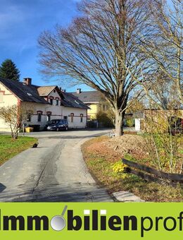 1384 - GÜNSTIG: Großzügiges Einfamilienhaus mit Garten bei Regnitzlosau - Regnitzlosau