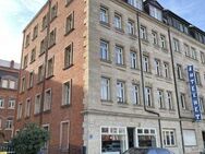 Renovierte 2,5-Zimmerwohnung mit Einbauküche - 3. OG - Tageslichtbad mit Dusche - Nürnberg