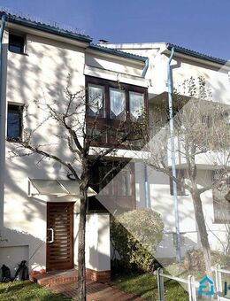 Wohnen mit Blick auf den Klostersee- charmantes Dachgeschossrefugium in Pfullingen! - Pfullingen