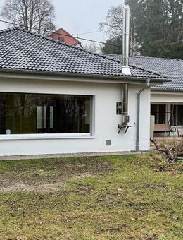 Exklusiver Bungalow in einmaliger Lage direkt an der Donau mit Angelsteg und Schlossblick - Sigmaringen