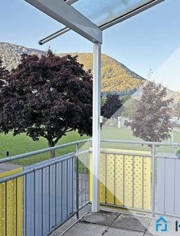 Kamin, Charakter & Flügeltüren: 3-Zimmer-Wohnung in Dettingen an der Erms! - Dettingen (Erms)