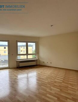SCHÖNE 2 Zimmer Wohnung mit sonnigen Südwest Balkon und Tiefgarage in zentraler Lage von Idstein - Idstein