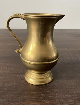 Messing Krug Farbe Gold - Vilshofen (Donau) Zentrum