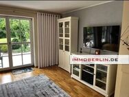 IMMOBERLIN.DE - Toplage! Feine Erdgeschosswohnung mit Südterrasse & -garten, Kamin & Pkw-Stellplatz - Berlin