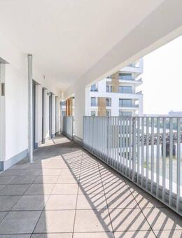 Eleganz trifft Wohnkomfort: Helle 3-Zi.-Wohnung mit sonnigem Balkon, inkl. TG-Stellplatz! - Frankfurt (Main)