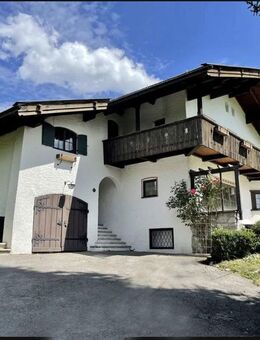 EINZIGARTIGE LANDHAUSVILLA MIT GRO?EM GARTEN UND BERGBLICK IN ZENTRALER BESTLAGE. BEFRISTET. - Miesbach