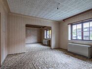 Sanierungsbedürftiges Einfamilienhaus in guter Lage von Schwarzenholz - Saarwellingen