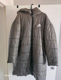 Warme Daunenjacke Nike - Berlin