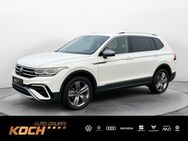 VW Tiguan, 2.0 TDI Allspace Elegance, Jahr 2022 - Insingen