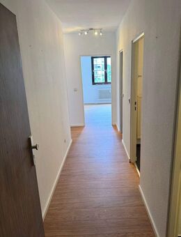 Helle 2-Zimmer-Wohnung Ihr Rückzugsort in Hanau-Steinheim - Hanau (Brüder-Grimm-Stadt)