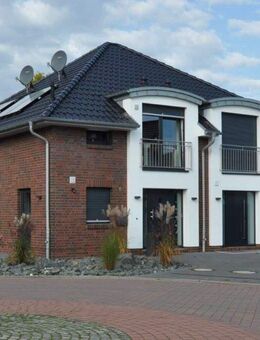 Halbes Haus, voller Komfort - Doppelhaushälfte in naturnaher Lage! - Jade