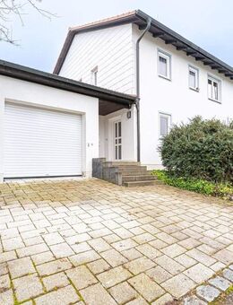 Attraktive Doppelhaushälfte mit großzügigem Grundstück in Walpertskirchen - Walpertskirchen