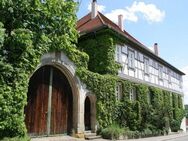 Schlossgrundstück mit Herrenhaus, Scheuer, Pferdeboxen und angrenzenden Bauplätzen - Pliezhausen