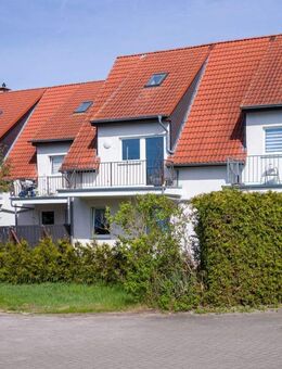 Tolle Maisonette Wohnung in ruhiger Lage mit Balkon und PKW Stellplatz - Bördeland