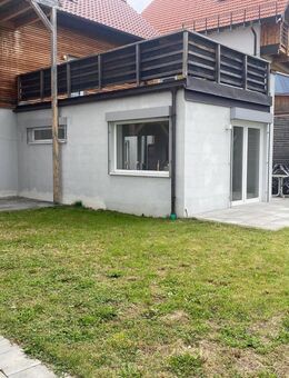 Großzügige 4-Zimmer-Maisonettewohnung mit Terrasse & Garten in Aidenbach - Aidenbach