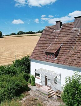 Sanierungsbedürftiges Einfamilienhaus auf großem Baugrundstück in Höxter-Ottbergen - Höxter