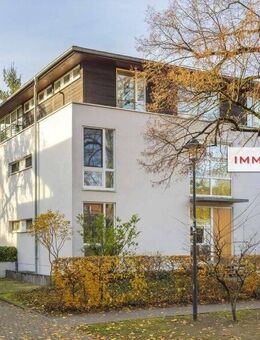 IMMOBERLIN.DE - Liebenswürdige Wohnung mit großer Südwestterrasse zum Boddensee - Birkenwerder
