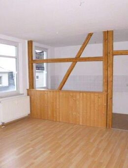 **3-Raum-Wohnung mit Balkon** - Greiz