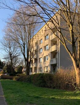 Geräumige Erdgeschosswohnung in Krefeld mit großzügigem Ambiente - Krefeld