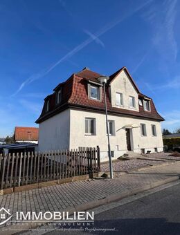 Wohnhaus und Gartenhaus und großem Grundstück - Kaiserpfalz