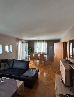 Modernisierte 3-Zimmer-Wohnung mit Balkon, Garten und Tiefgarage - Möbliert zu verkaufen! - Dornstadt