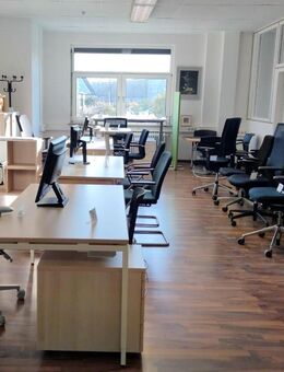 500 qm gebrauchte Büromöbel, Bürostühle und Neumöbel Showroom in Düsseldorf - Düsseldorf