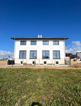 Neubau Doppelhaushälfte Nähe Landshut - Bruckberg (Regierungsbezirk Niederbayern)