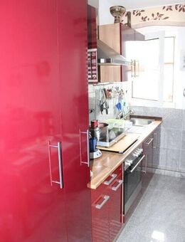 + + ansprechende Ausstattung und Grundriss + + Tageslicht-Bad + + Balkon + + - Willich