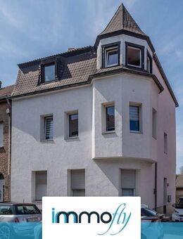 Solides Zweifamilienhaus, perfekt geschnitten, mit Balkon, Terrasse und 217 m² Wohnfläche - Alsdorf (Nordrhein-Westfalen)