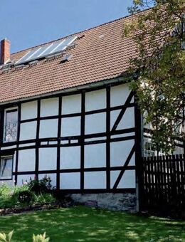 Provisionsfrei - FACHWERKHAUS mit großem Grundstück, VERMIETUNGSPOTENTIAL & Option zur Pferdehaltung - Derental