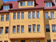 Wohnen in gemütlicher 3- Raum Wohnung mit großem Balkon zum Wohlfühlen. - Magdeburg