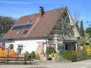 - Gute Kapitalanlage - Gepflegtes Mehrfamilienhaus mit Blick auf den Schwarzwald in Buchenbach - Buchenbach