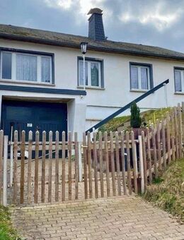 Achtung, neuer Preis! Einfamilienhaus mit Vollunterkellerung in bester Lage Weidas zu verkaufen. - Weida