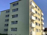 Reinkommen und Wohlfühlen: renovierte, geräumige 3-Zi.-Wohnung mit Balkon - Oberhausen