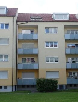 Ihre KAPITALANLAGE oder neues ZUHAUSE, wunderschöne 3 Zimmer Wohnung mit Balkon - Nürnberg