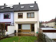 Bezugsfrei! Gepflegtes REH mit Garage und kleinem Garten Am Schießstand - Coburg