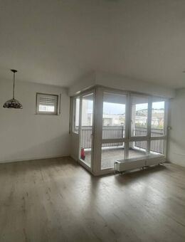 Attraktive 2 Zimmer Wohnung im betreuten Wohnen in idealer Innenstadtlage! - Esslingen (Neckar)