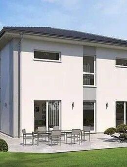 Bildschöne Villa mit viel Platz für die Familie ! Mit Grundstück berechnet ! - Petershagen (Eggersdorf)