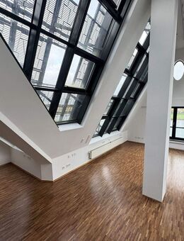 Außergewöhnliche Maisonette-Wohnung mit fantastischem Rheinblick! - Köln