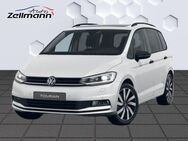 VW Touran, 1.5 l Highline Panodach, Jahr 2024 - Berlin